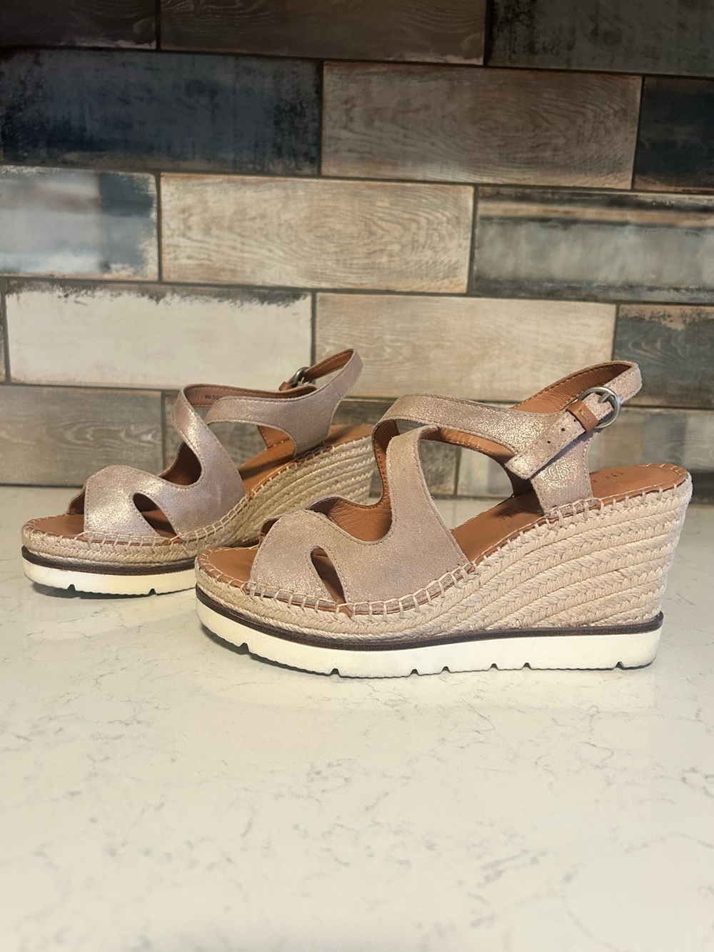 Gentle Souls by Kenneth Cole Elise
Espadrille Wedge Sandals in Metallic Mushroom